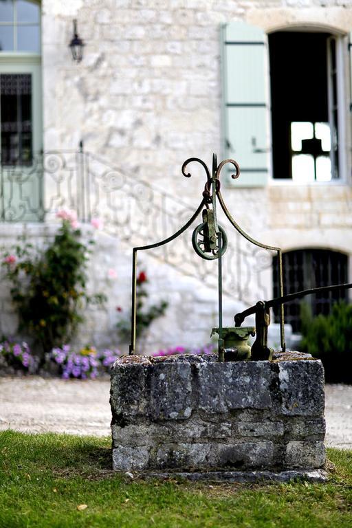 Domaine De Lamassas Bed & Breakfast Hautefage-la-Tour Ngoại thất bức ảnh