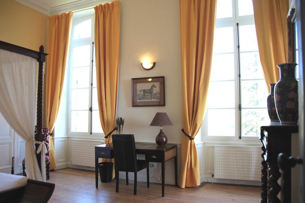 Domaine De Lamassas Bed & Breakfast Hautefage-la-Tour Phòng bức ảnh