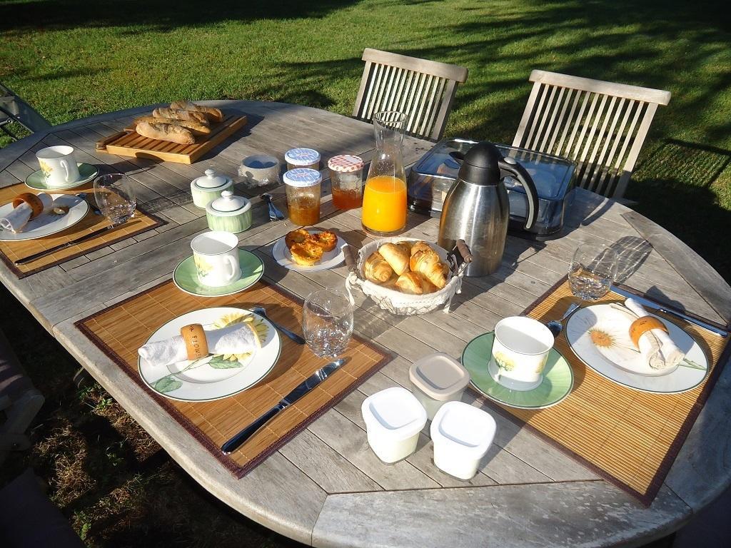 Domaine De Lamassas Bed & Breakfast Hautefage-la-Tour Ngoại thất bức ảnh
